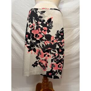 New York & Company White Patterned Floral Skirt (Size 10)
